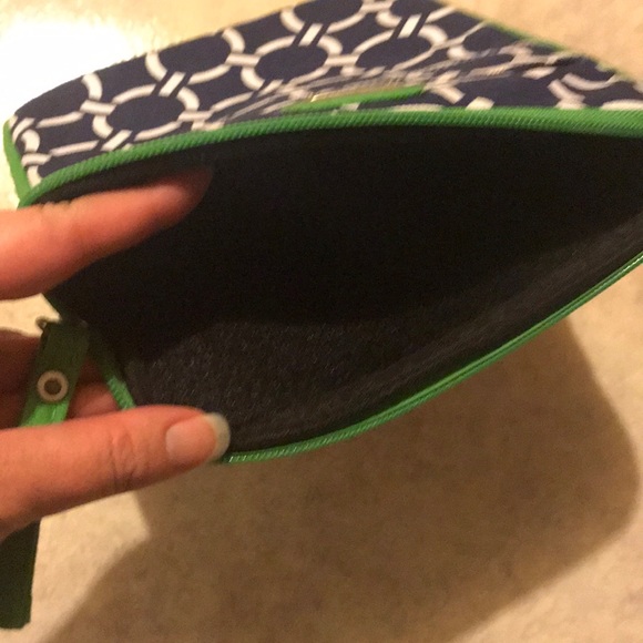 Ame & Lulu Ipad Case - Picture 3 of 4